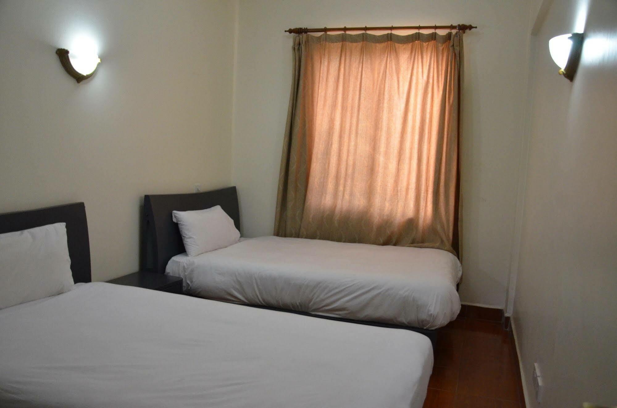 Prestige Hotel Suites Kampala Eksteriør bilde